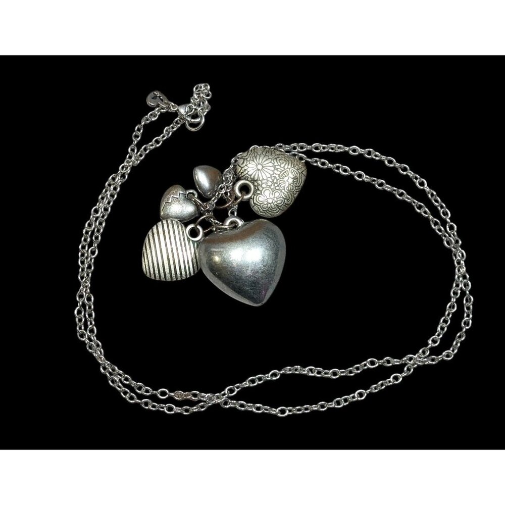 American Eagle Outfitters Y2K Preppy Puffed Heart Cluster Charm Necklace